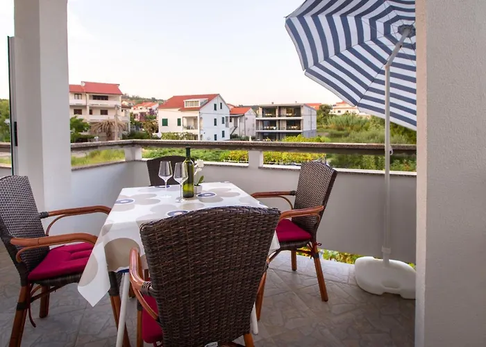 Ivan I Ruza Апартаменты Лопар