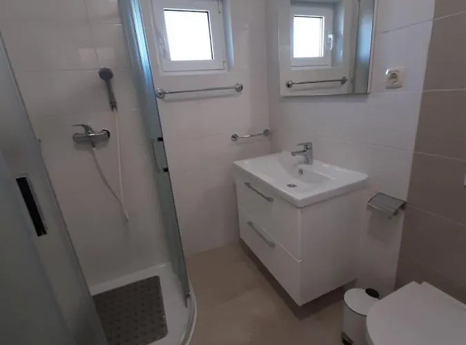 Ivan I Ruza Апартаменты Лопар