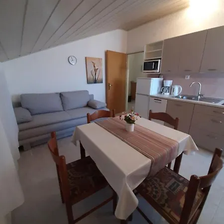 Ivan I Ruza Apartmán *